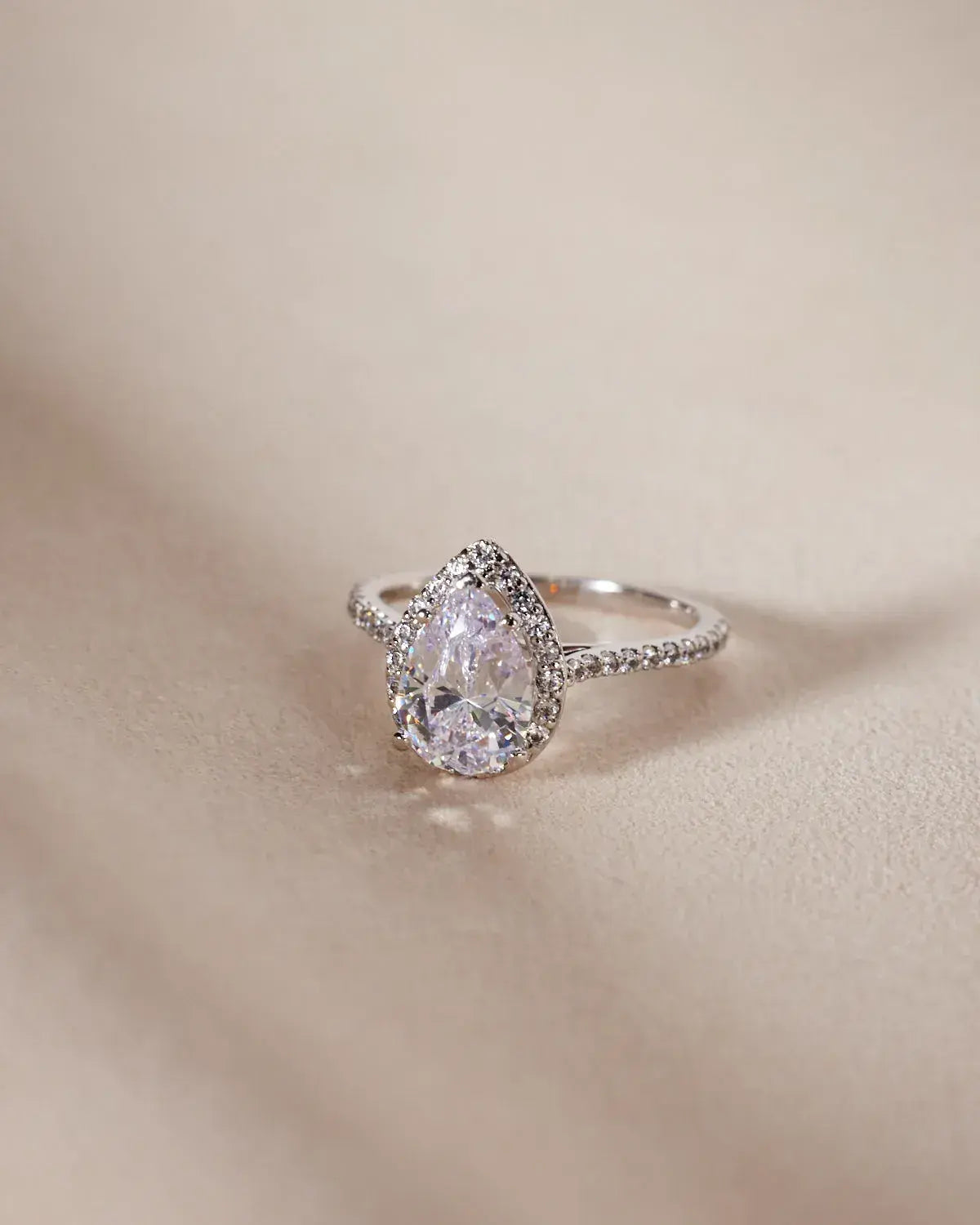 Wove's Guide to Engagement Ring Styles and Settings