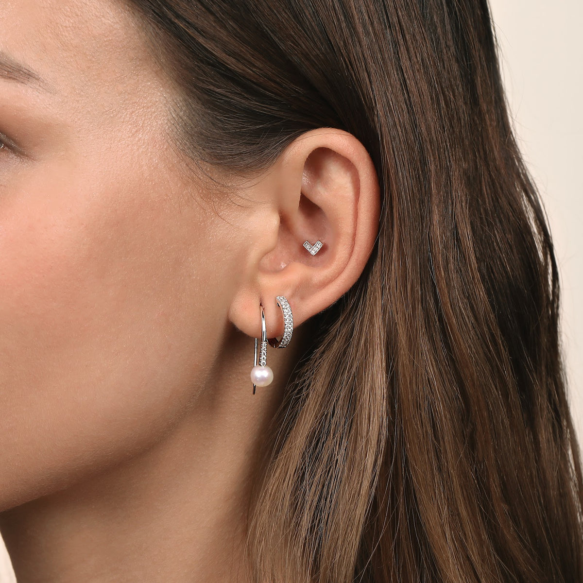 14K White Gold Diamond Chevron Earrings - View 3