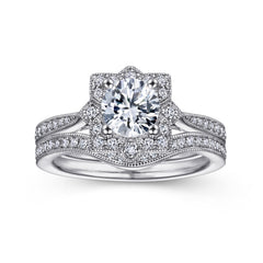 Vintage-Inspired Round Halo Diamond Engagement Ring - 0.21 CTW thumbnail 4