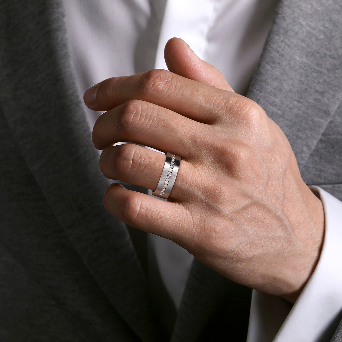 14K White Gold Diamond Men's Wedding Ring in Satin Finish - View 5