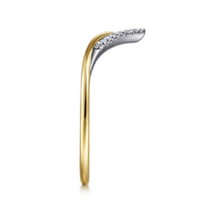 14K White & Yellow Gold Diamond Chevron Ring thumbnail 4