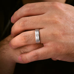 14K White Gold 6mm Men's Wedding Band in Hammered Finish thumbnail 5