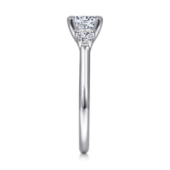 Classic 14K Gold Round Three Stone Diamond Engagement Ring thumbnail 6