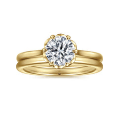 Six-Prong Round Solitaire Diamond Engagement Ring thumbnail 4