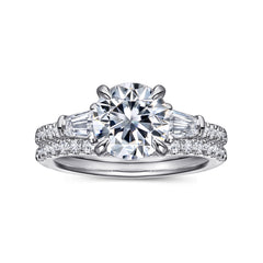 Contemporary 14K Gold Round Three Stone Diamond Engagement Ring thumbnail 4